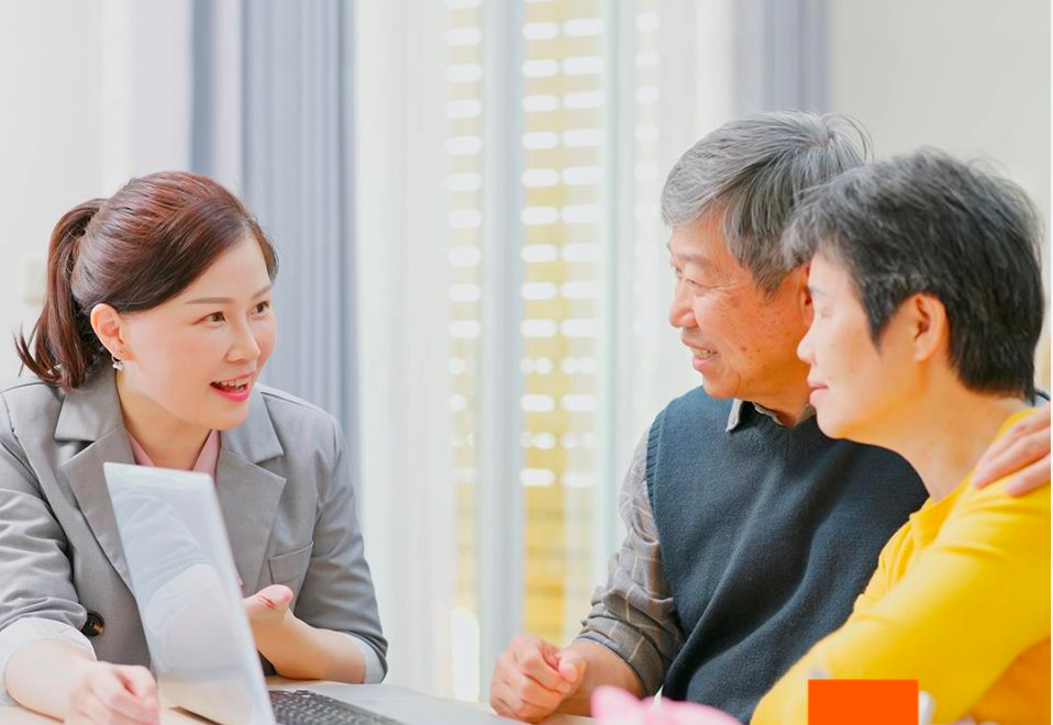 Độ tuổi ảnh hưởng đến loại bảo hiểm bạn nên chọn