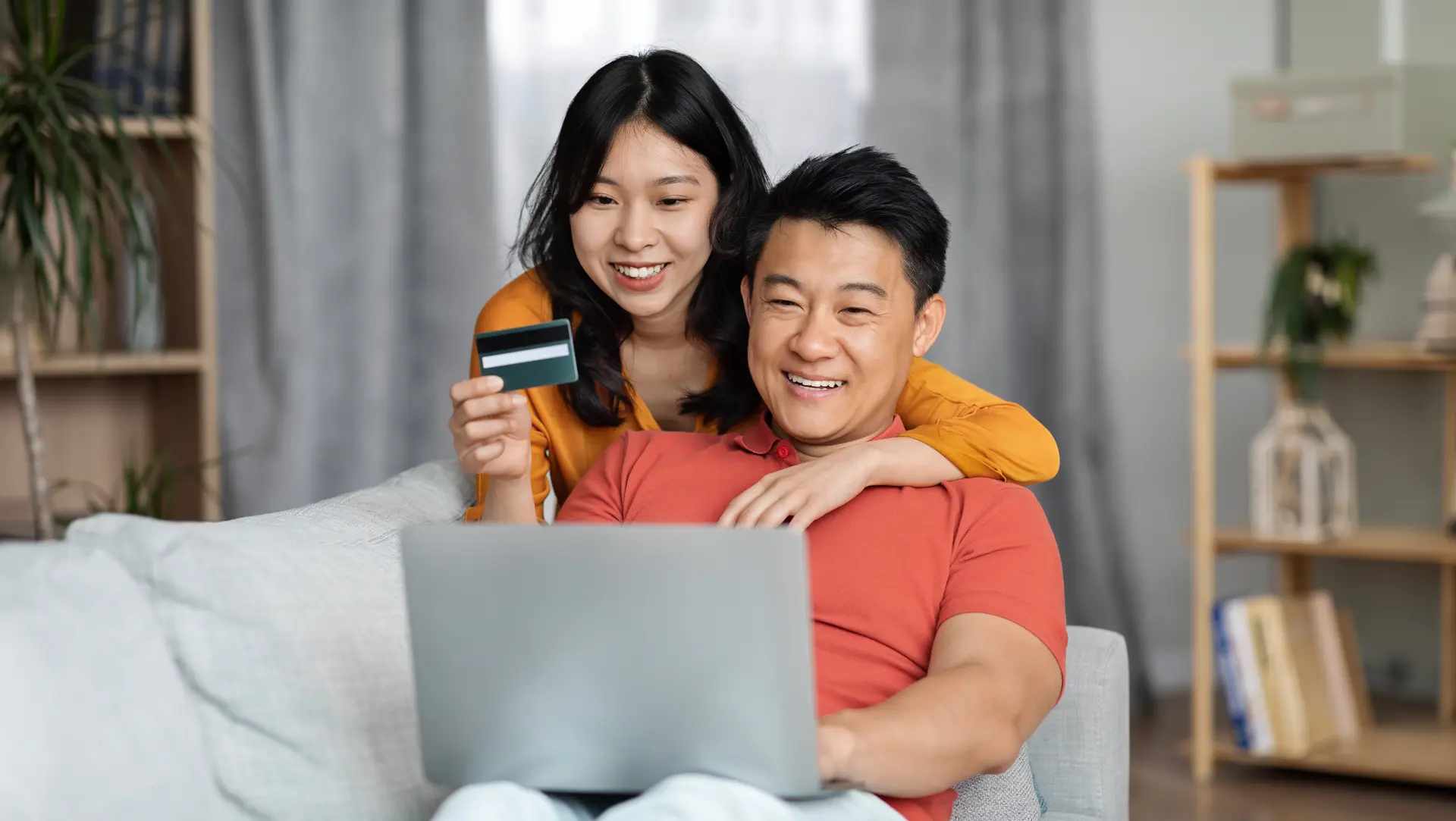 40 tuổi nên mua bảo hiểm gì?